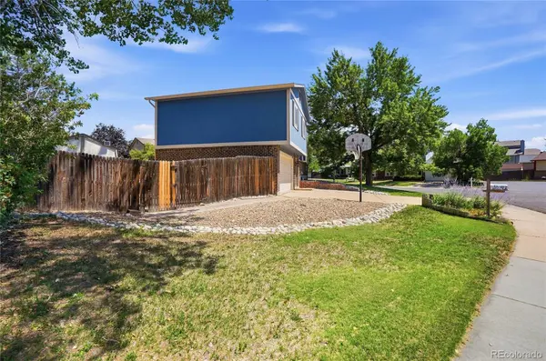 6740 Devinney ST, Arvada, CO 80004