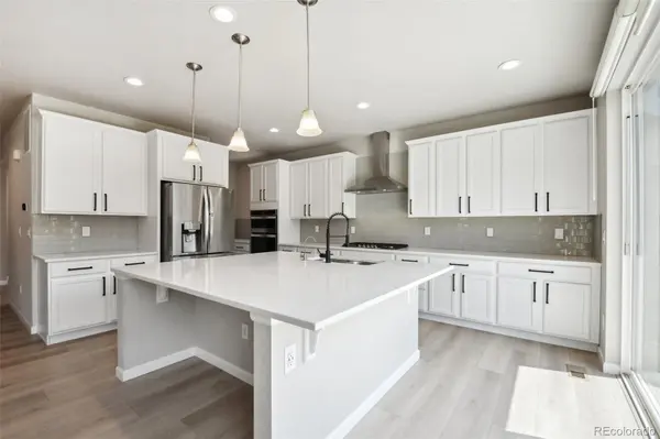 248 Hampshire LN, Castle Pines, CO 80108