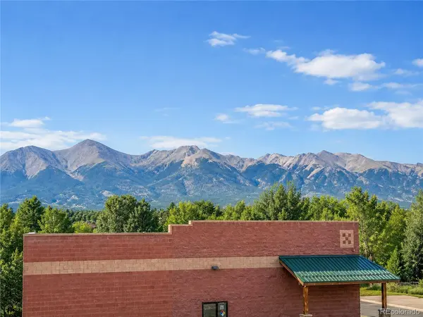 102 M And M LN #8C, Salida, CO 81201
