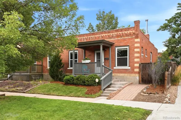 2211 Hooker ST, Denver, CO 80211