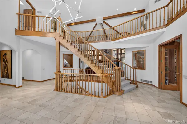 49 Golden Eagle LN, Littleton, CO 80127