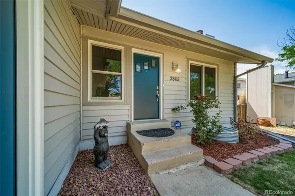 3865 S Nucla ST, Aurora, CO 80013