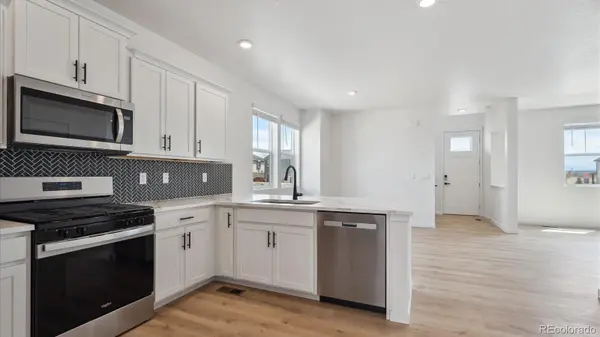 341 N Bersshine ST, Watkins, CO 80137