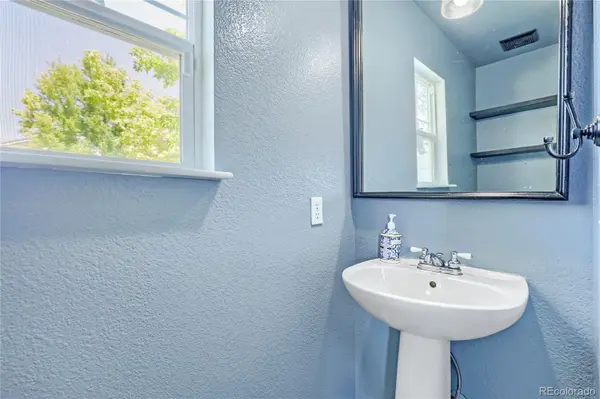 5570 Nepal ST, Denver, CO 80249