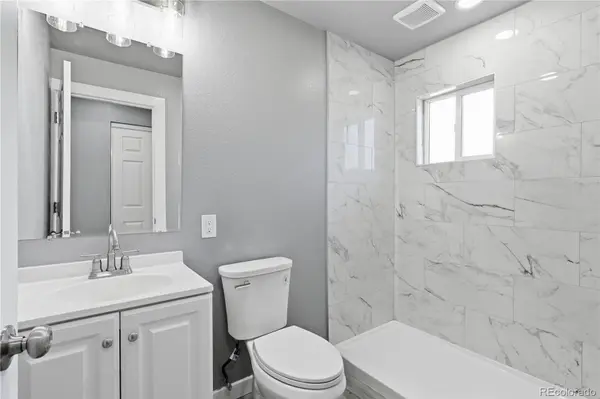 9465 Damon DR, Denver, CO 80260