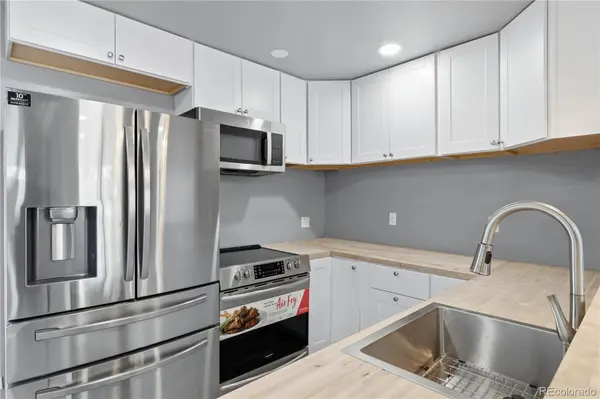 9465 Damon DR, Denver, CO 80260