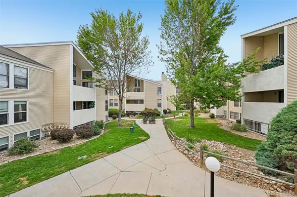 15202 E Hampden CIR #F5, Aurora, CO 80014