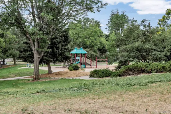 8726 W 54th PL, Arvada, CO 80002