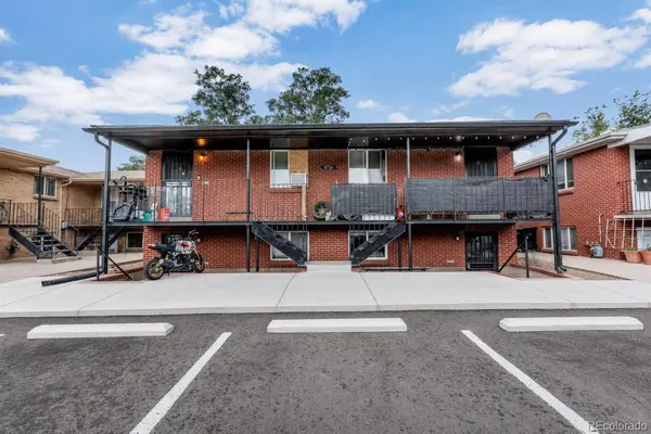 8726 W 54th PL, Arvada, CO 80002