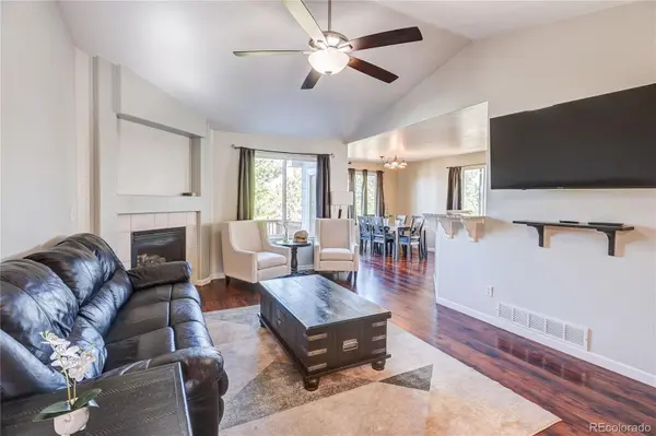 5647 S Quatar CT, Centennial, CO 80015
