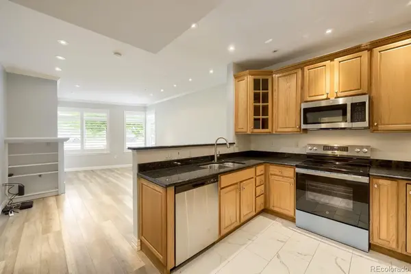 2700 E Cherry Creek South DR #118, Denver, CO 80209