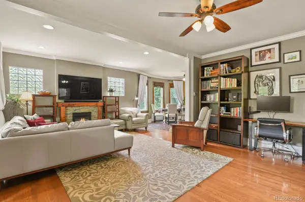 2952 N Vine ST, Denver, CO 80205