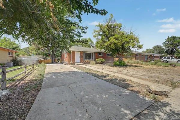 3039 Victor ST, Aurora, CO 80011