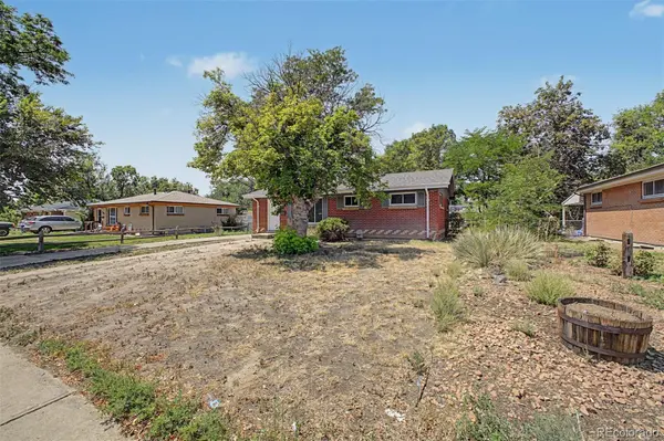 3039 Victor ST, Aurora, CO 80011