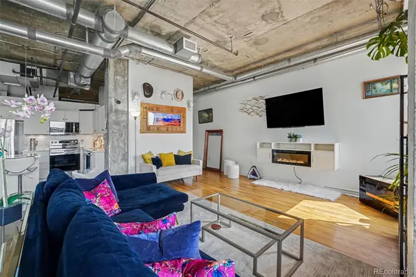 2020 Arapahoe ST #870, Denver, CO 80205