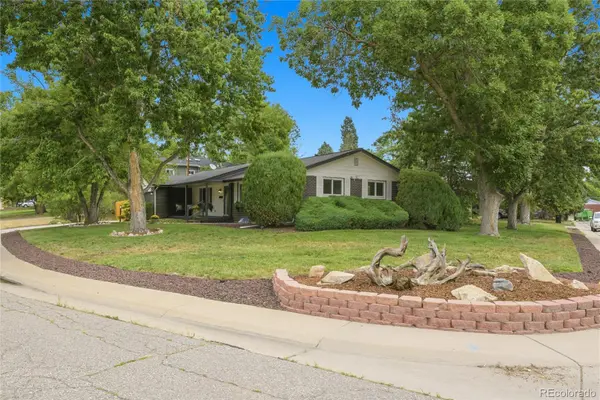 6902 Oak WAY, Arvada, CO 80004