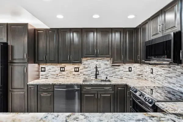10345 E Peakview AVE #A, Englewood, CO 80111