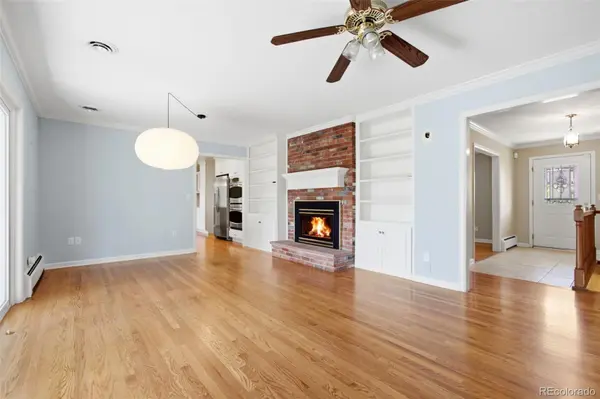 19 Niblick LN, Littleton, CO 80123
