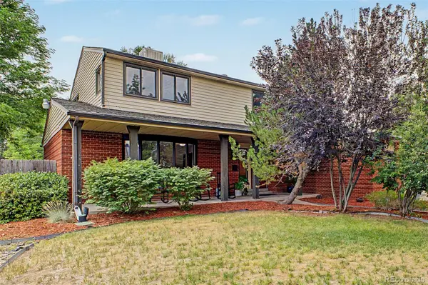 320 Oswego CT, Aurora, CO 80010