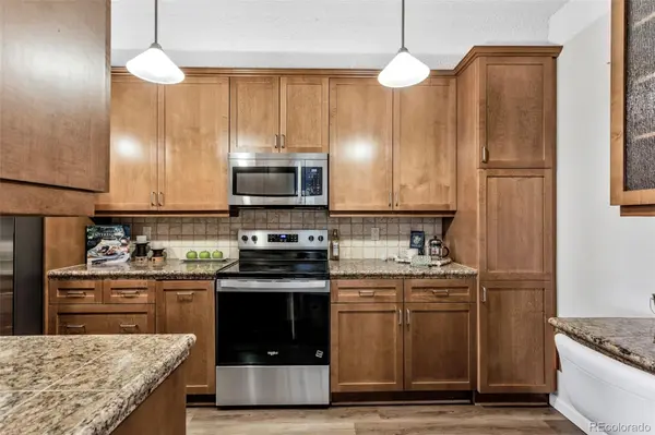 7877 E Mississippi AVE #301, Denver, CO 80247