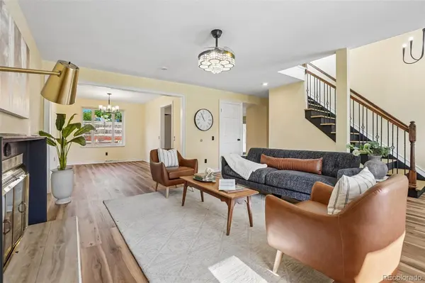 3145 S Akron ST, Denver, CO 80231