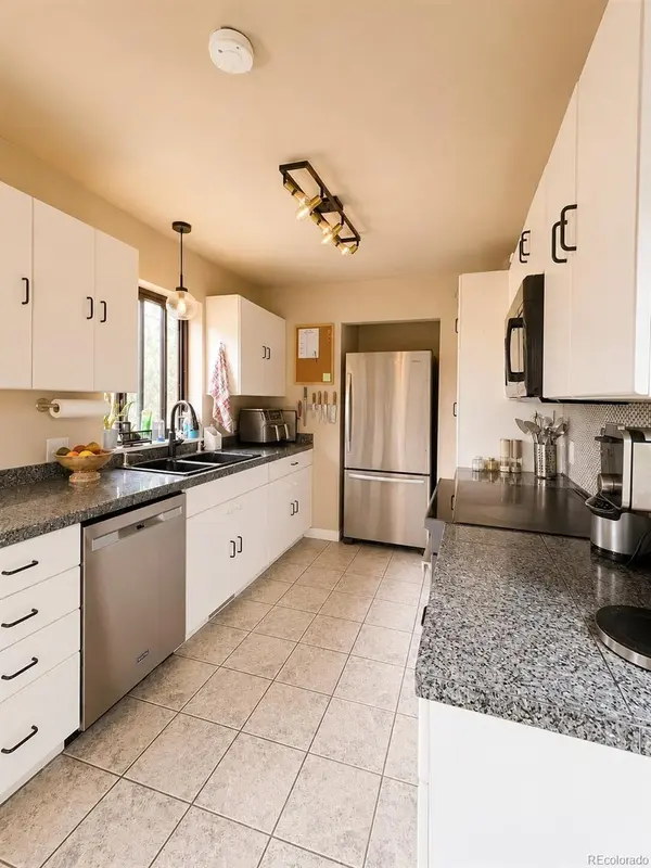 4440 Prairie ST, Cascade, CO 80809