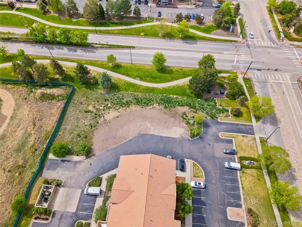 4050 N Kittredge ST, Denver, CO 80239