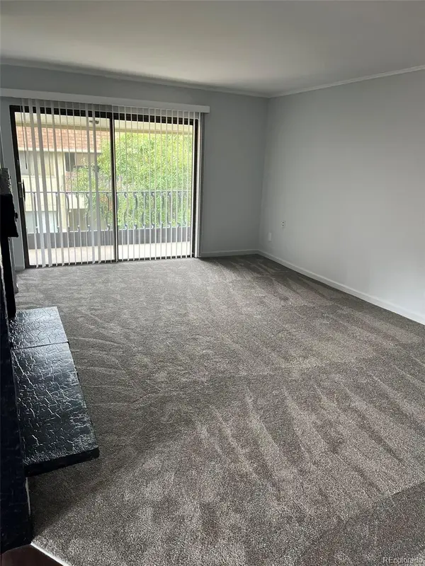 5882 E Ithaca PL #204, Denver, CO 80237