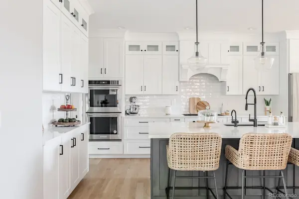 8657 Devinney ST, Arvada, CO 80005
