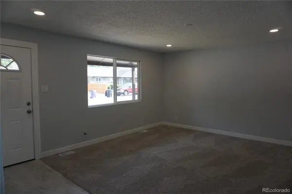5527 Chandler CT, Denver, CO 80239