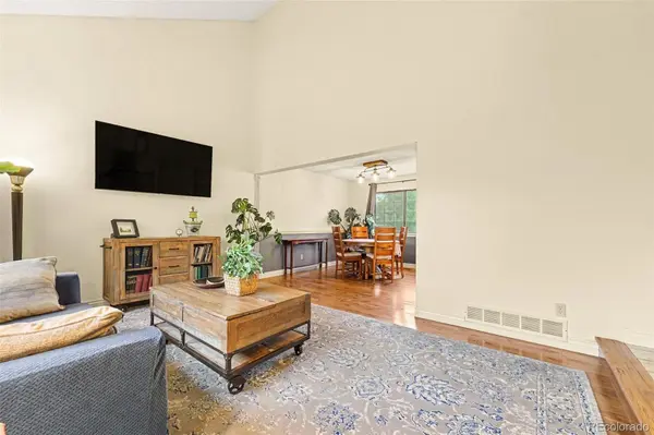 454 Old Stone DR, Littleton, CO 80126