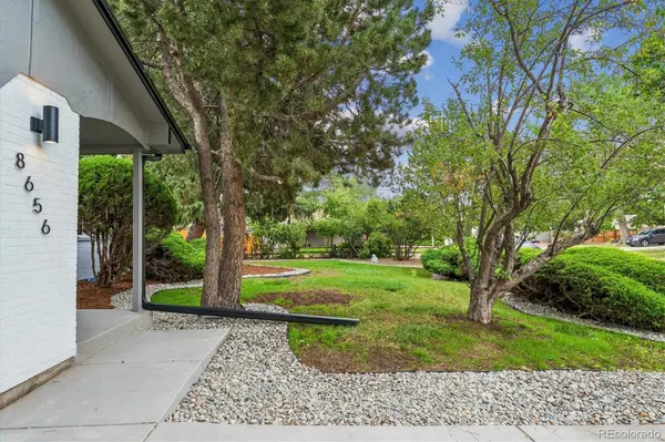 8656 W 84th CIR, Arvada, CO 80005