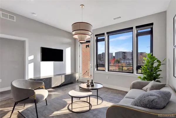 6618 E Lowry BLVD #210, Denver, CO 80230