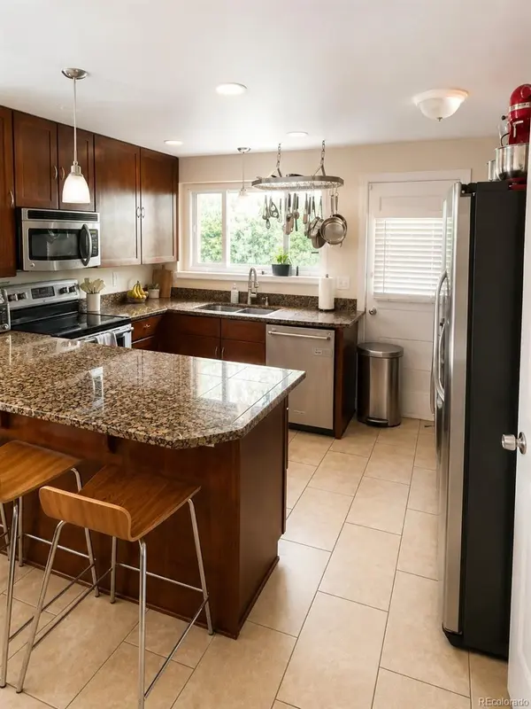 1090 Zang ST, Golden, CO 80401