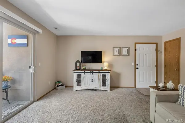 8477 S Reed ST #2-202, Littleton, CO 80128