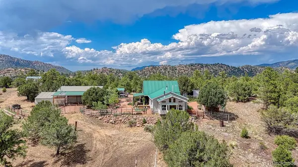 24 Lambert RD, Westcliffe, CO 81252