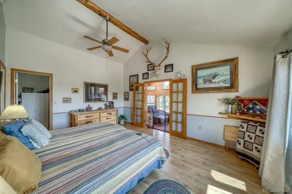 24 Lambert RD, Westcliffe, CO 81252