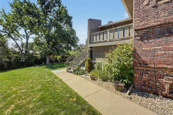 857 S Van Gordon CT #D205, Lakewood, CO 80228