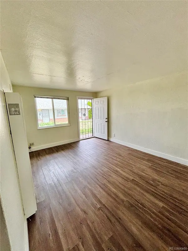 1177 Akron, Aurora, CO 80010