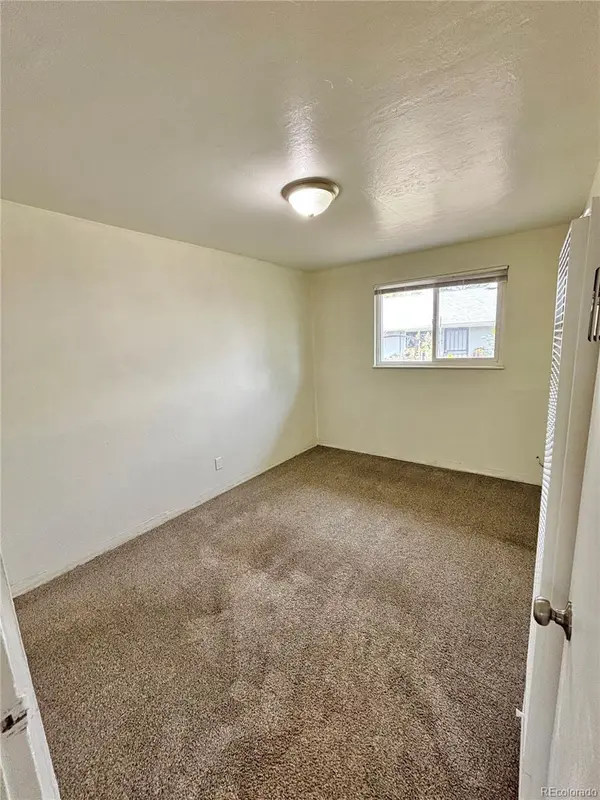 1177 Akron, Aurora, CO 80010