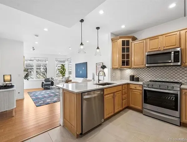 2700 E Cherry Creek South DR #218, Denver, CO 80209