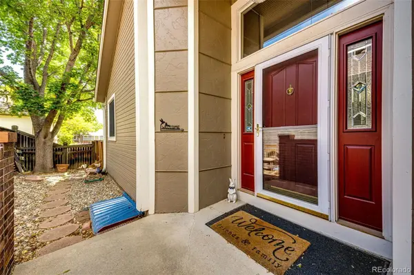 2566 S Independence CT, Lakewood, CO 80227