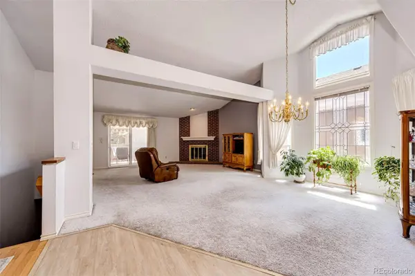 2566 S Independence CT, Lakewood, CO 80227