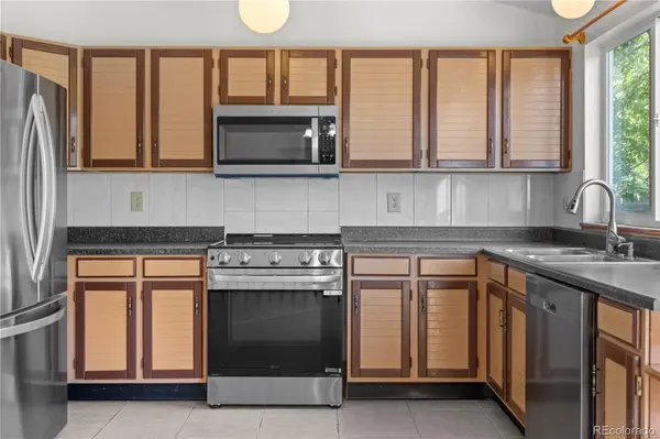 16114 E Iowa AVE, Aurora, CO 80017