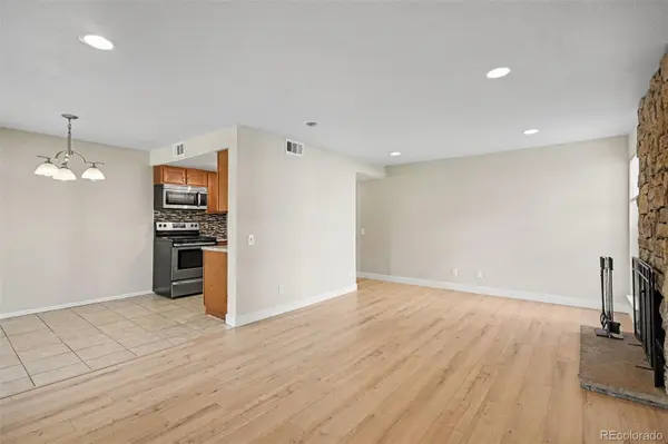 9867 E Peakview AVE #E06, Englewood, CO 80111