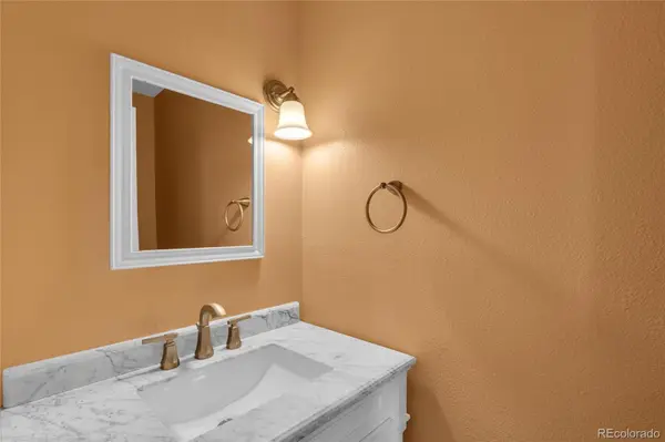 488 E Highline CIR, Centennial, CO 80122