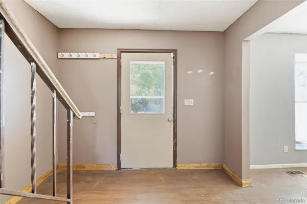 1404 S Vaughn CIR, Aurora, CO 80012