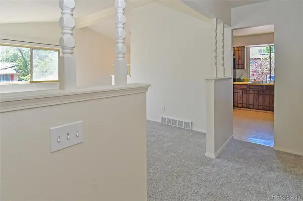 6888 W Roxbury AVE, Littleton, CO 80128