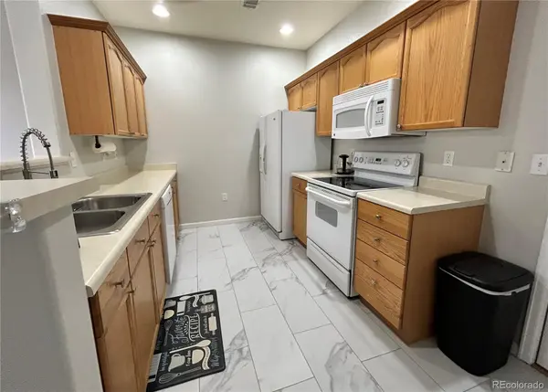 3912 S Carson ST #102, Aurora, CO 80014