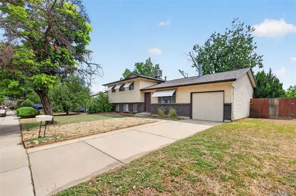 446 S Lima CIR, Aurora, CO 80012